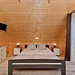 Dwie Fale W Centrum, Blisko Plazy Władysławowo